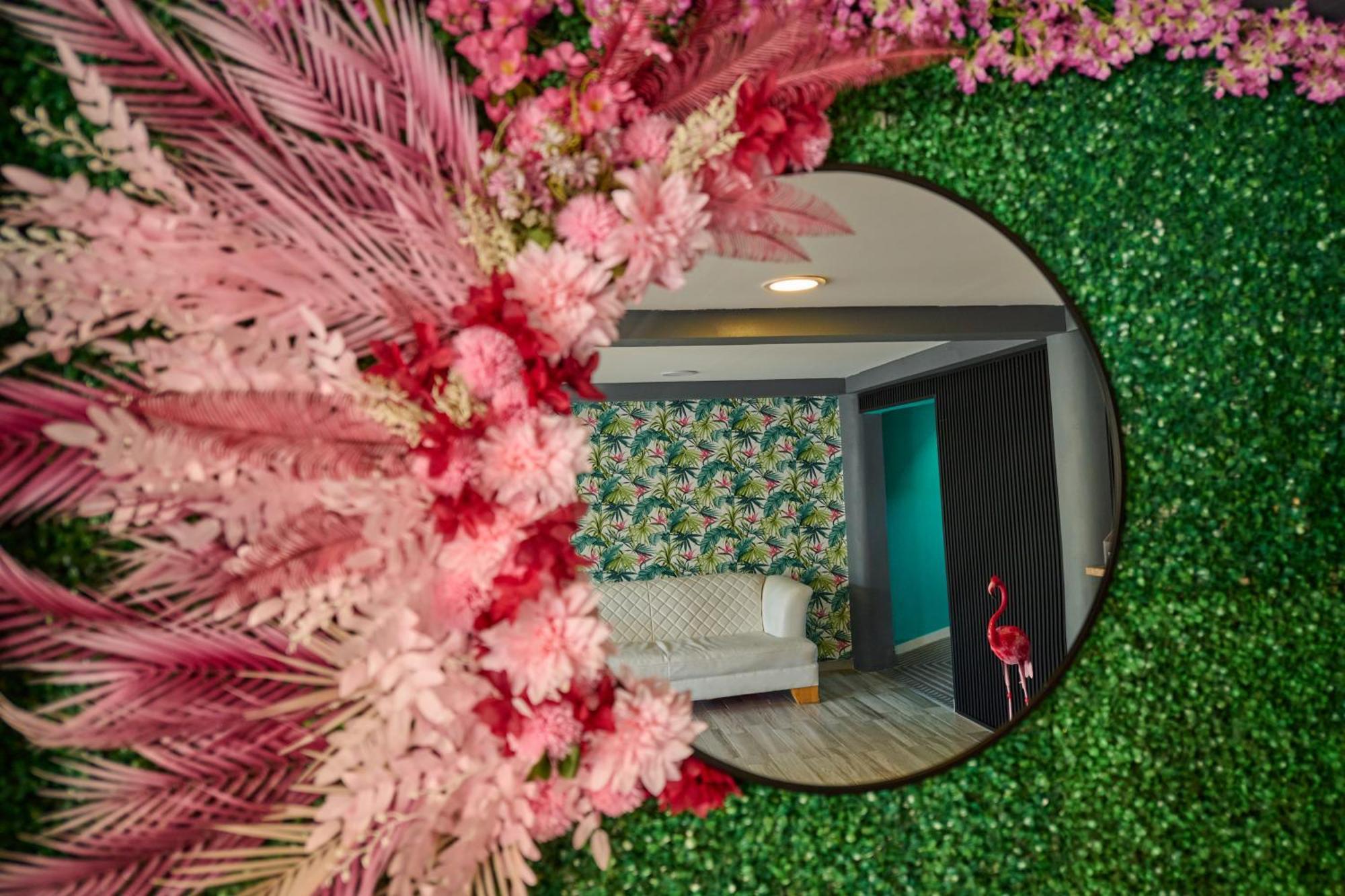 Central Boutique Hotel 오란제스타트 외부 사진