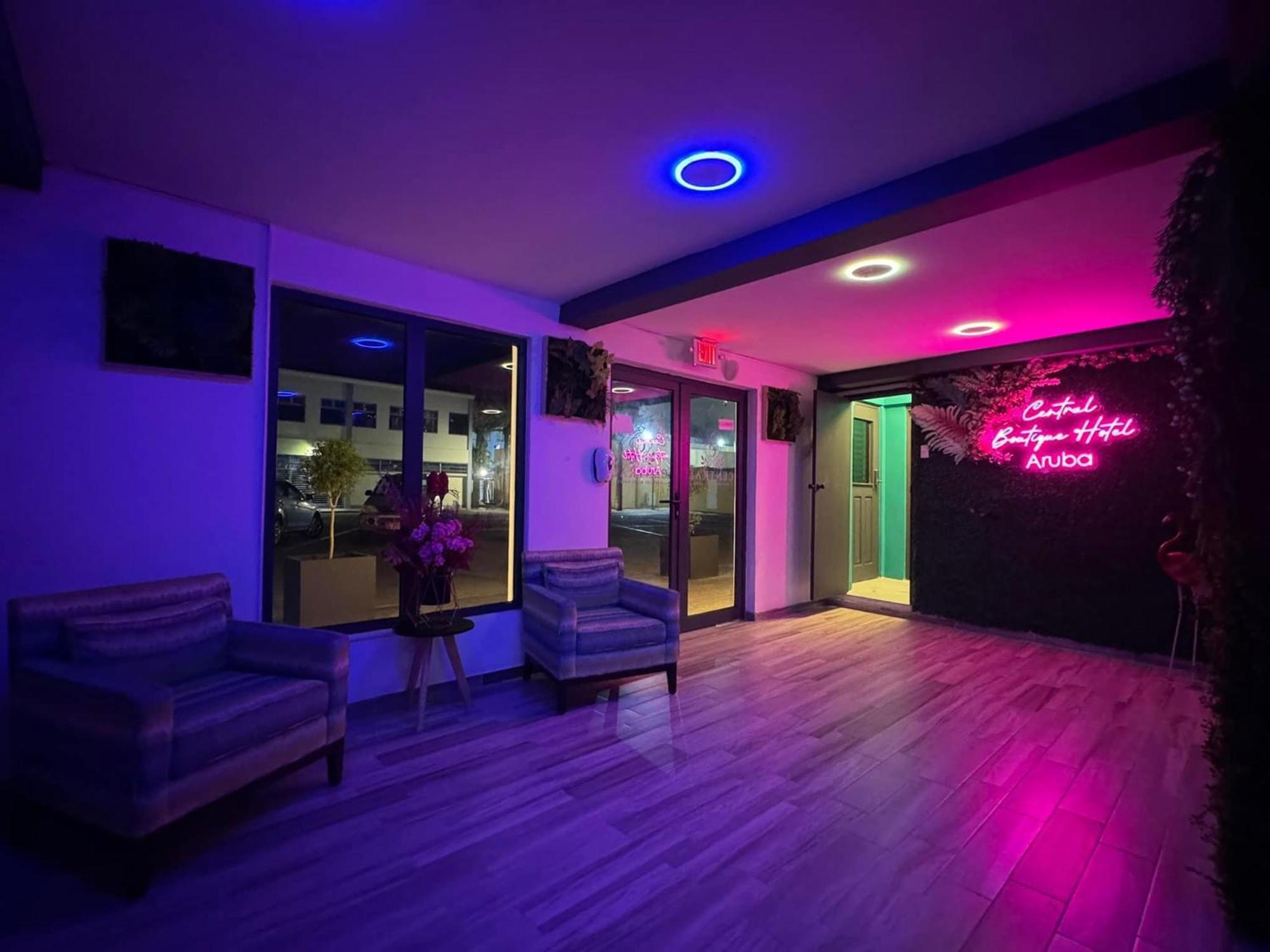 Central Boutique Hotel 오란제스타트 외부 사진