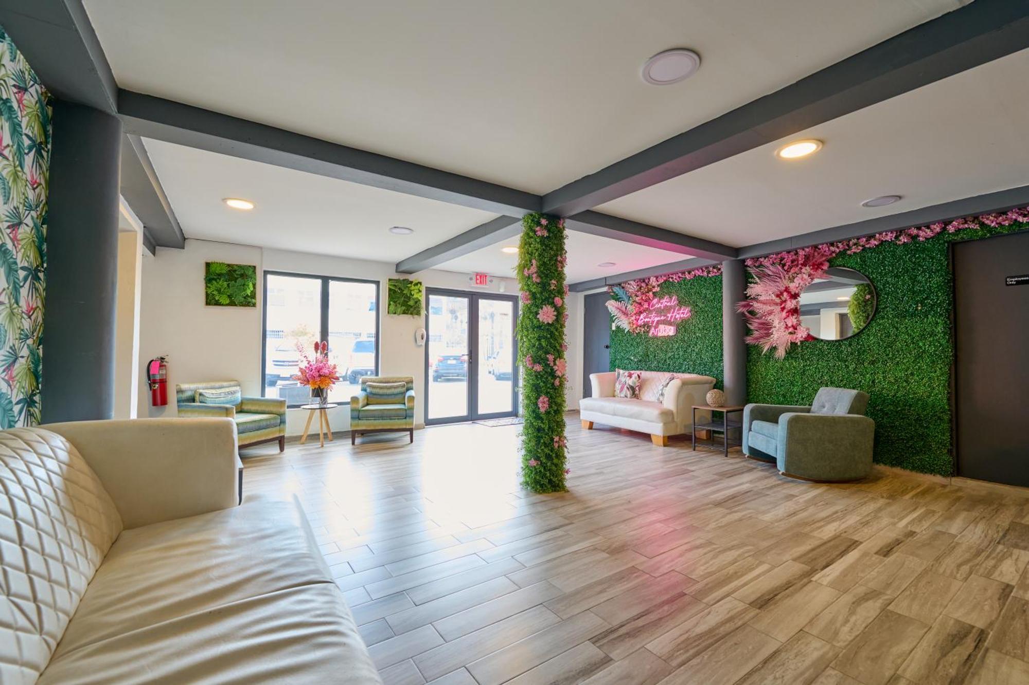 Central Boutique Hotel 오란제스타트 외부 사진