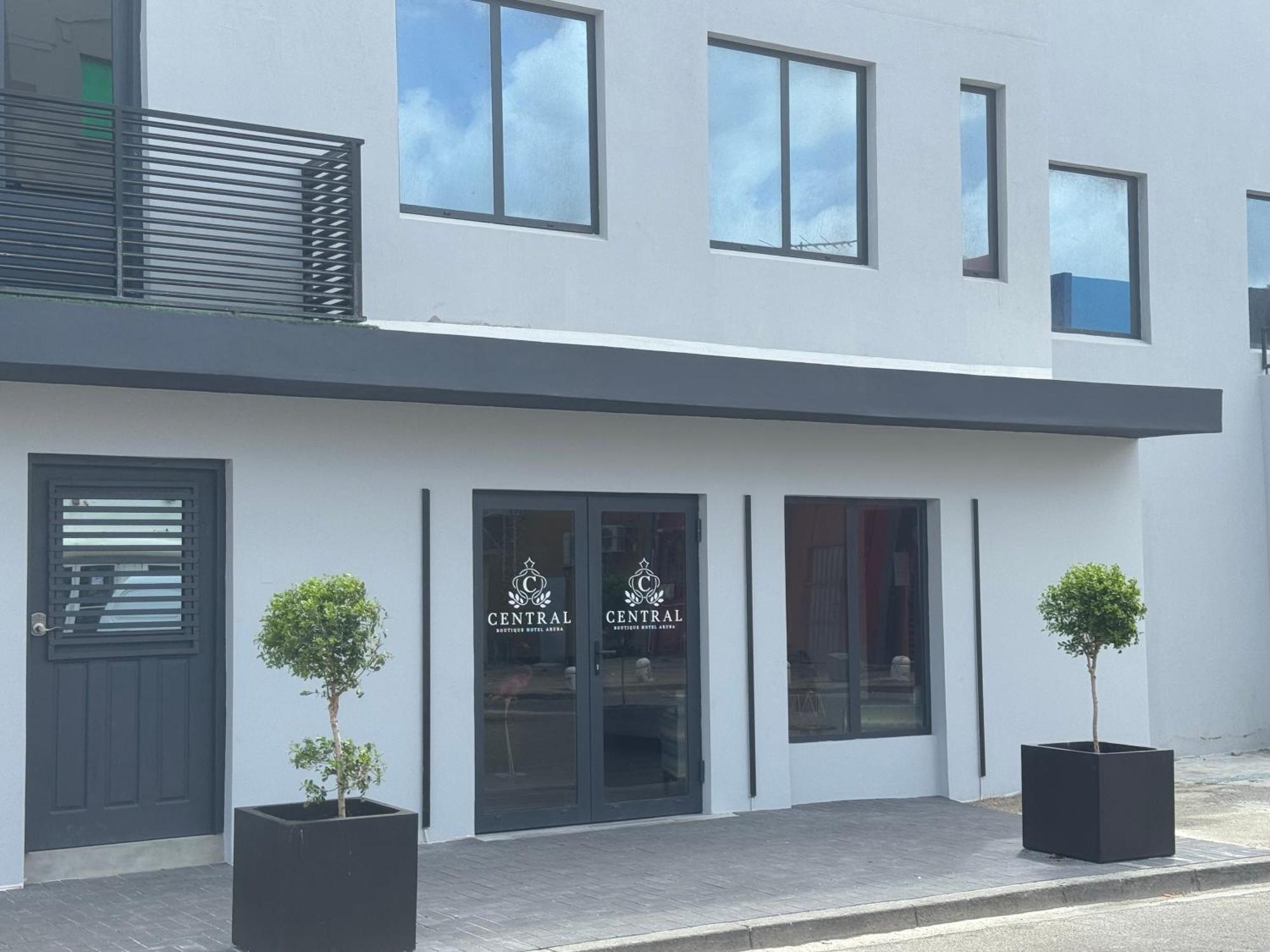 Central Boutique Hotel 오란제스타트 외부 사진