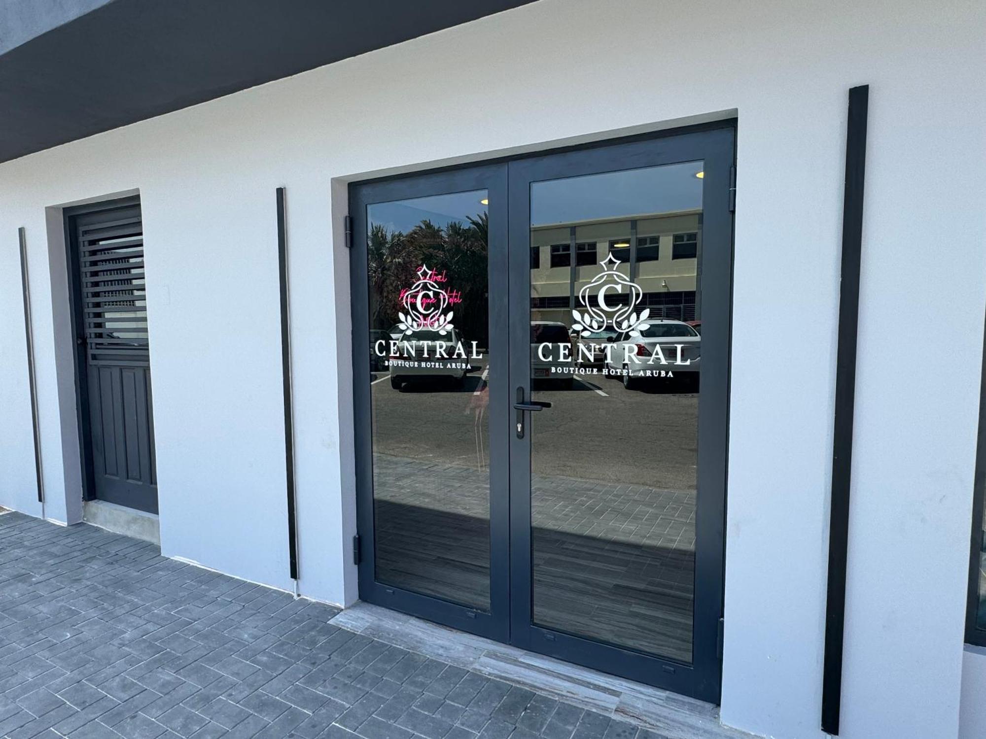 Central Boutique Hotel 오란제스타트 외부 사진