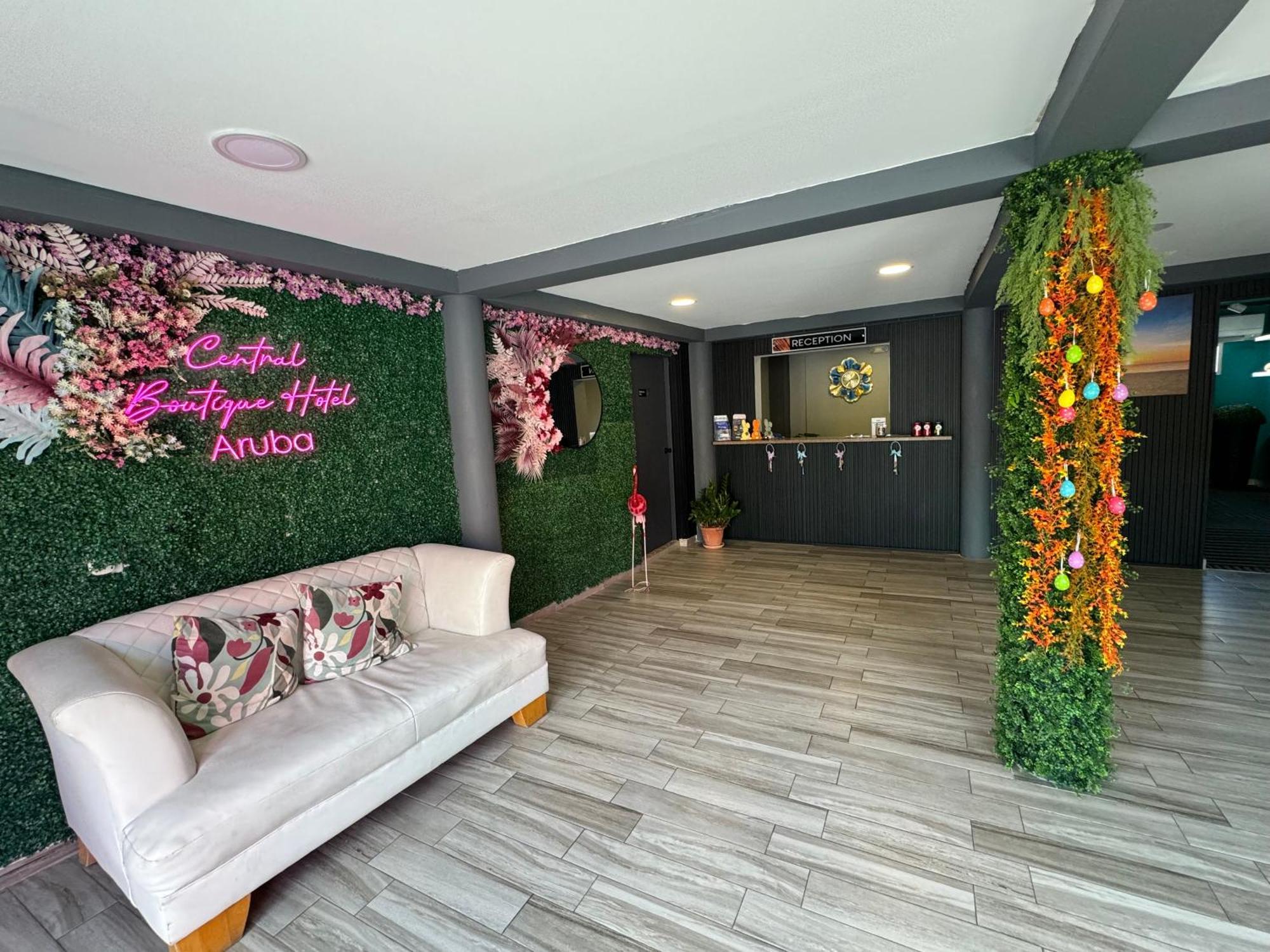 Central Boutique Hotel 오란제스타트 외부 사진